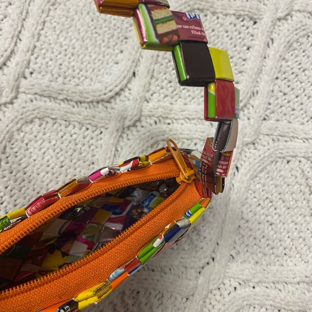 Handmade wrapper hand bag - Picture 3 of 4